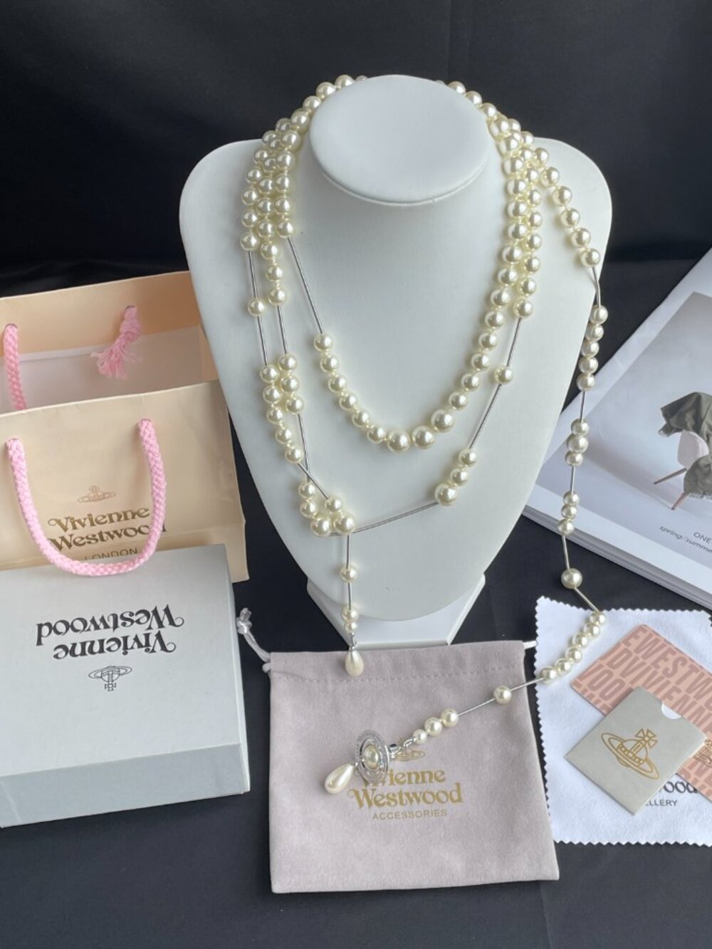 Brand-new irregular silver necklace